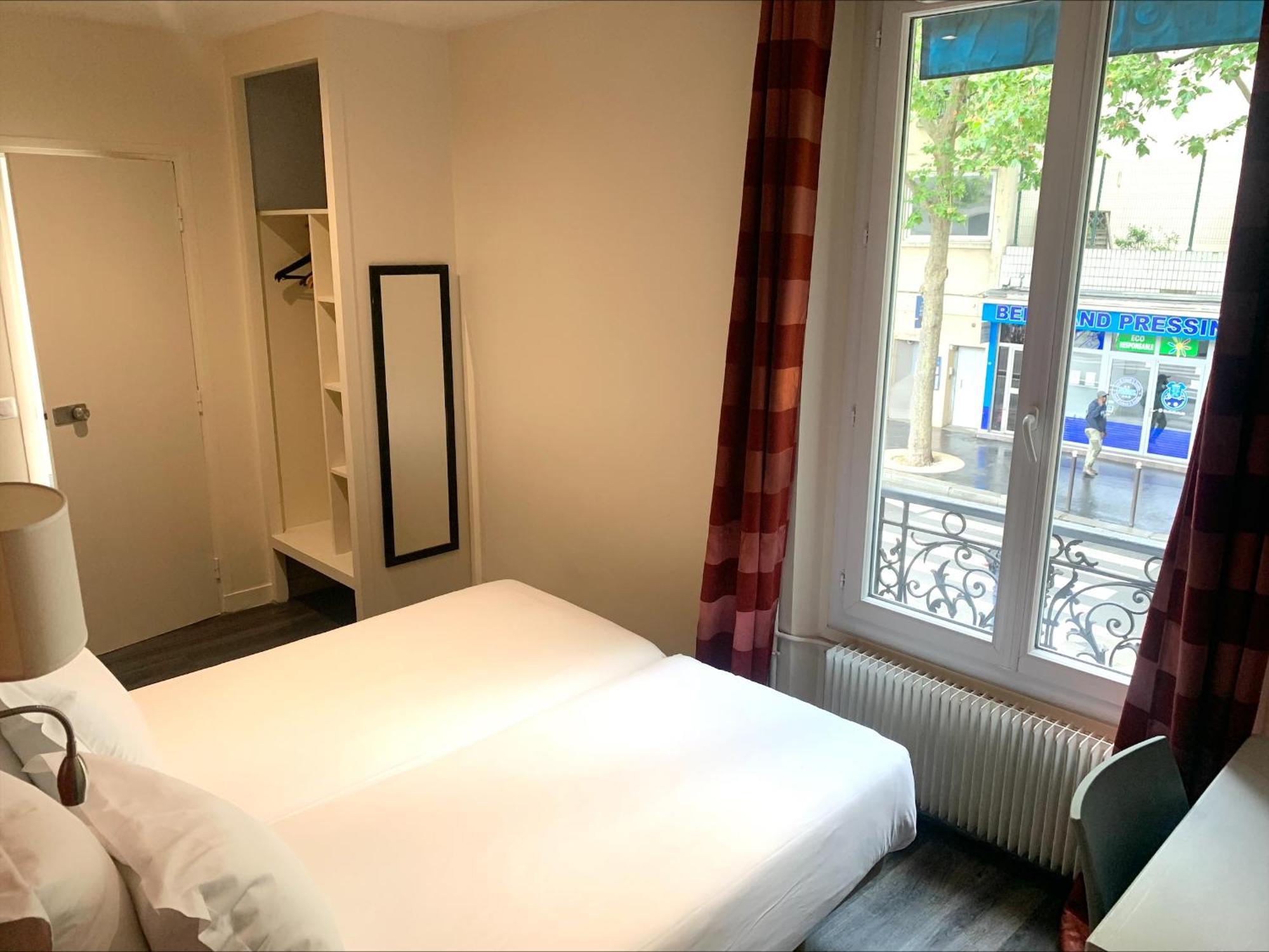Hipotel Paris Belgrand Mairie Du 20Eme Exterior foto